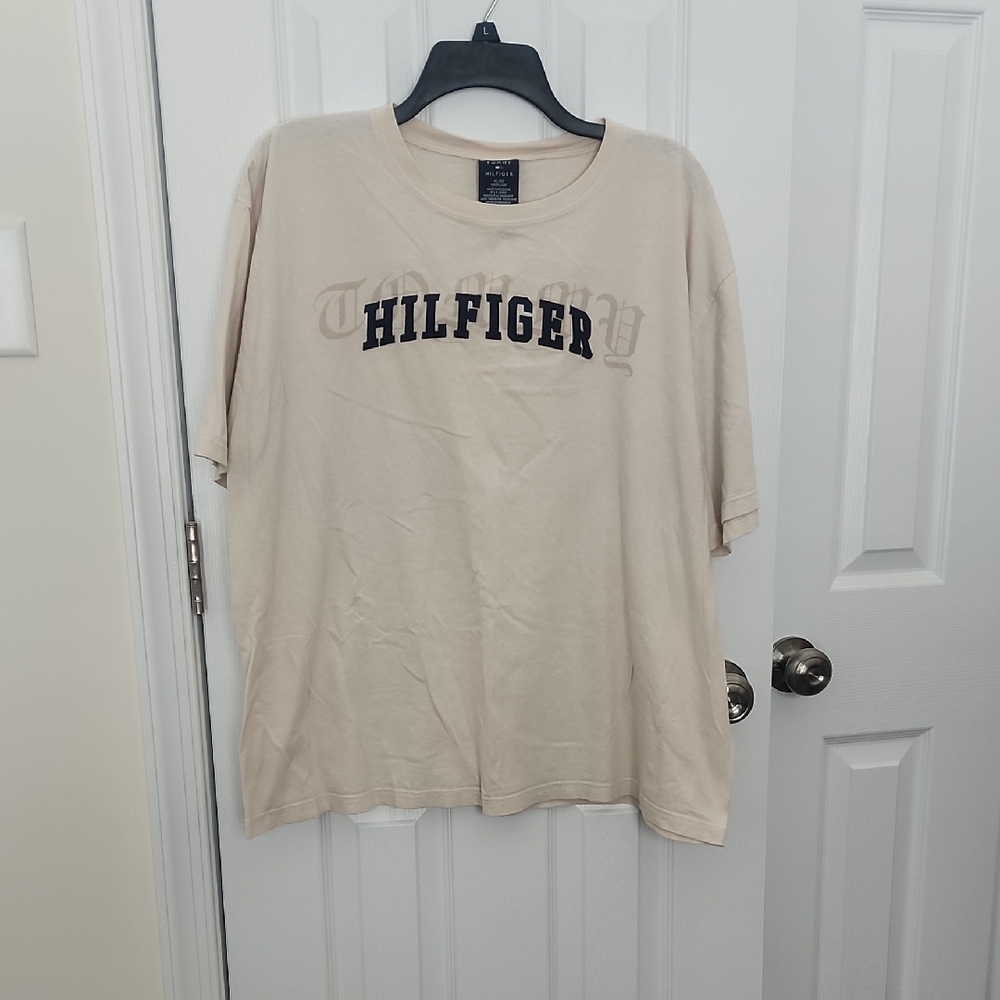 Tommy Hilfiger Cream Tee with Black Lettering